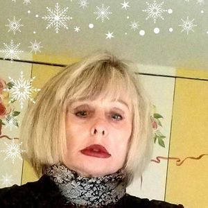 Meet your Posher, Lori